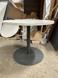 Haworth Round Table-Excellent Condition-Call us now! - Photo 4