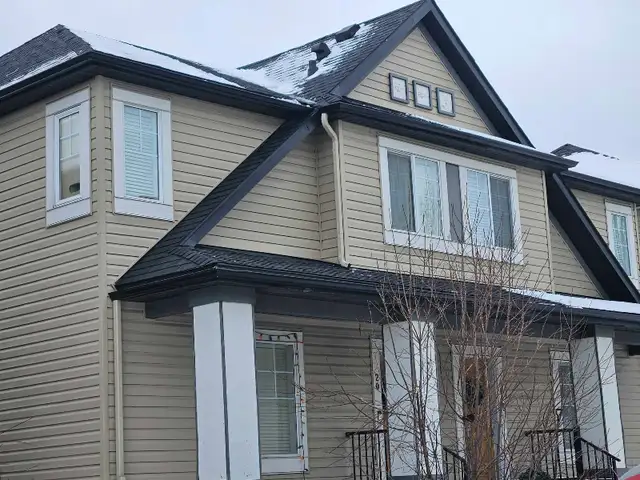 Roofer/sider available