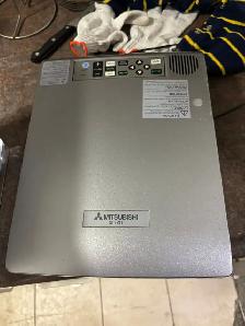 Mitsubishi XL1XU Projector – XGA 3LCD Projector ! - Photo 2