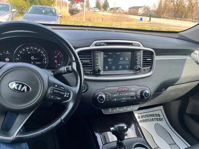 2017 Kia Sorento EX Turbo - Photo 10