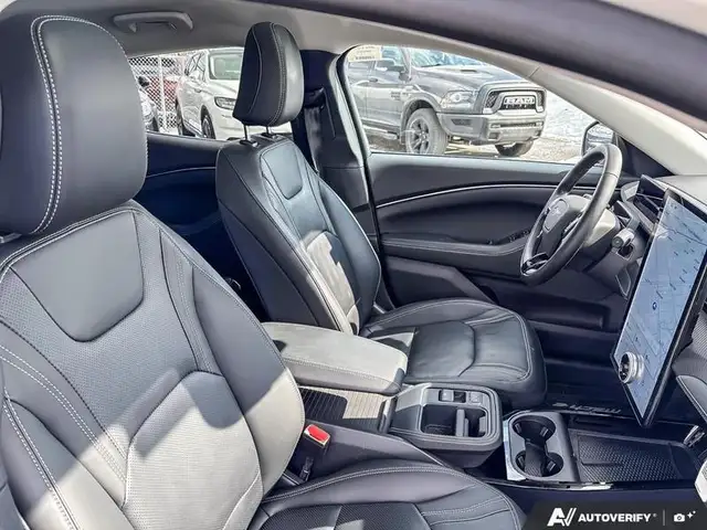 2025 Ford Mustang Mach-E Premium AWD - Photo 23