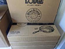 Lodge Cast Iron Skillet - 10 1⁄4'. - Photo 2