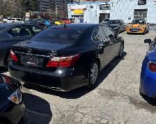 2011 Lexus LS 4dr Sdn 4.6L V8 - Photo 2