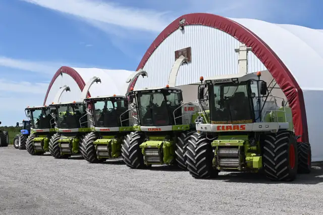 Custom Farming Operators - Photo 5