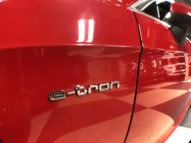 2018 Audi A3 E-TRON THECHNIK LEATHER PANO/ROOF NAV CAMERA - Photo 12