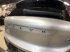 2019 Volvo XC40 MOMENTUM T5 AWD LEATHER PAN/ROOF B/SPOT CARPLAY - Photo 13