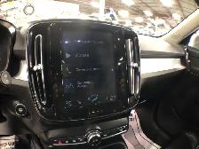 2019 Volvo XC40 MOMENTUM T5 AWD LEATHER PAN/ROOF B/SPOT CARPLAY - Photo 23