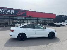 2019 Volkswagen Jetta EXECLINE LEATHER PAN/ROOF A/CARPLAY B/SPOT - Photo 3