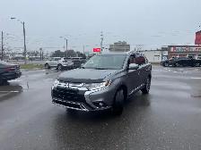 2019 Mitsubishi Outlander ES AWD 7 PASS LEATHER SUNROOF B/SPOT L - Photo 3