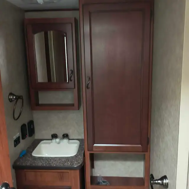 Travel Trailer - Photo 6