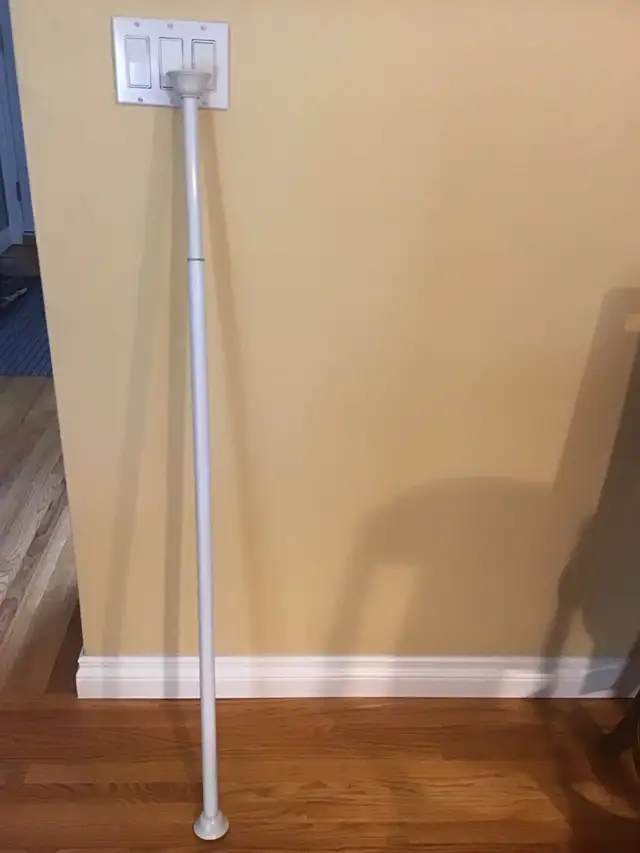 SHOWER ROD