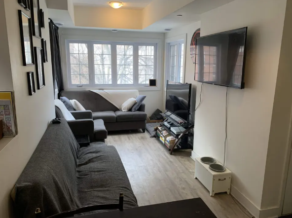 Fully furnished bedroom with private bathroom Sandy hills - Photo 6