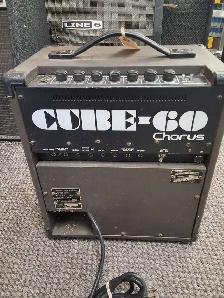 Roland Cube-60   Chorus Guitar Amp - Photo 2