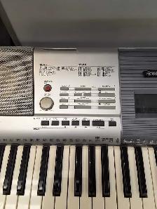 Yamaha PSR-295 61 Key Keyboard - Photo 2