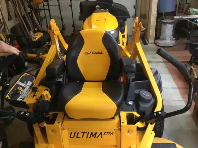 2021 Cub Cadet zero turn lawn mower