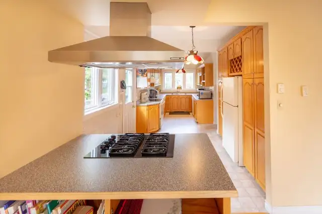 roommate executuve home - Photo 3