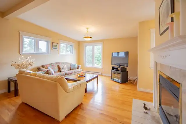 roommate executuve home - Photo 5