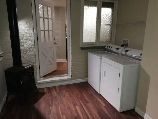 UWO Off-Campus 7 Bedrooms House for Rent - Photo 5