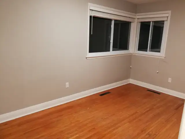 UWO Off-Campus 7 Bedrooms House for Rent - Photo 8