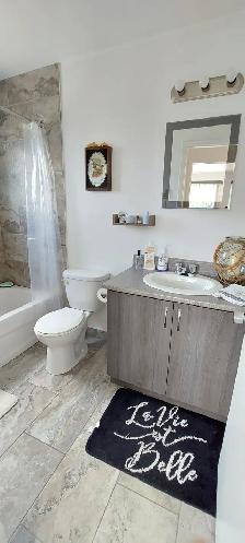 ST-JÉRÔME PETIT 3 1/2 1090$ MEUBLÉ/CHAUFFÉ/WIFI 1er juillet - Photo 11