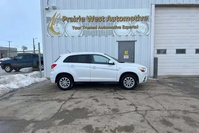2012 Mitsubishi RVR AWD 4dr CVT SE - Photo 4