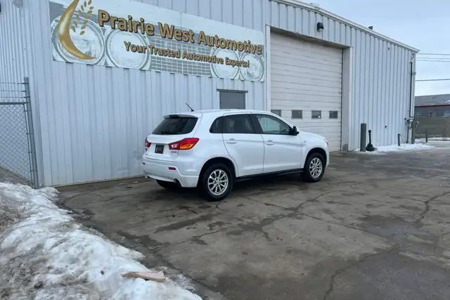 2012 Mitsubishi RVR AWD 4dr CVT SE - Photo 5