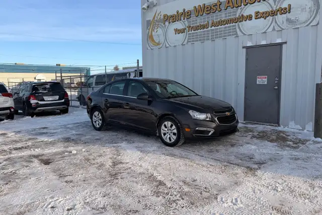 2015 Chevrolet Cruze 4dr Sdn 1LT - Photo 3