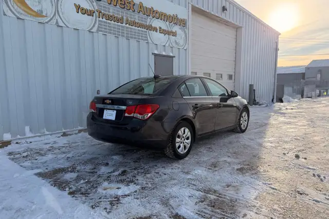 2015 Chevrolet Cruze 4dr Sdn 1LT - Photo 5