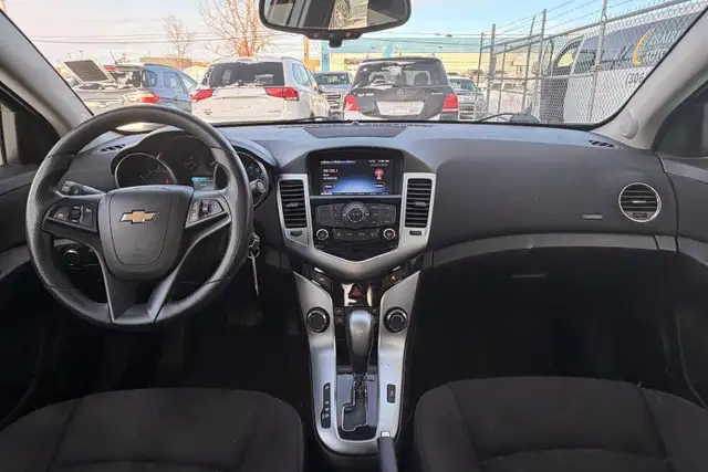 2015 Chevrolet Cruze 4dr Sdn 1LT - Photo 11