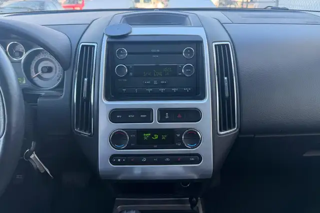 2010 Ford Edge 4dr Limited AWD - Photo 19