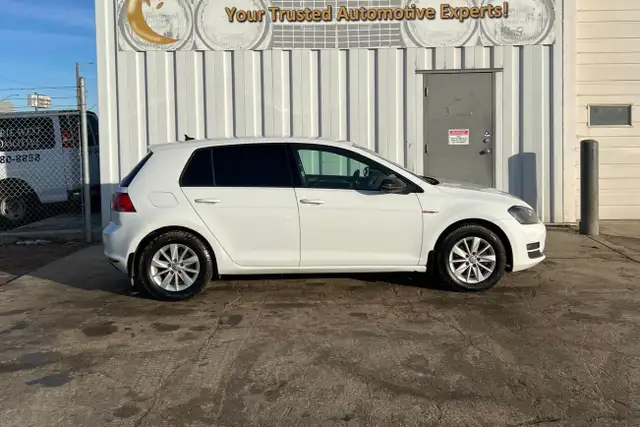 2016 Volkswagen Golf 5dr HB Auto 1.8 TSI Trendline - Photo 4