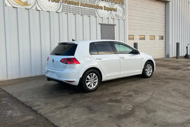 2016 Volkswagen Golf 5dr HB Auto 1.8 TSI Trendline - Photo 5