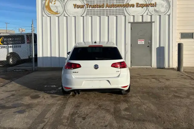 2016 Volkswagen Golf 5dr HB Auto 1.8 TSI Trendline - Photo 6
