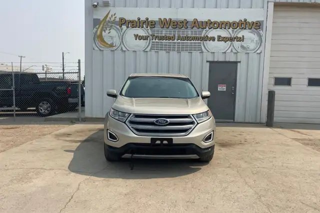 2017 Ford Edge 4dr SEL AWD - Photo 2