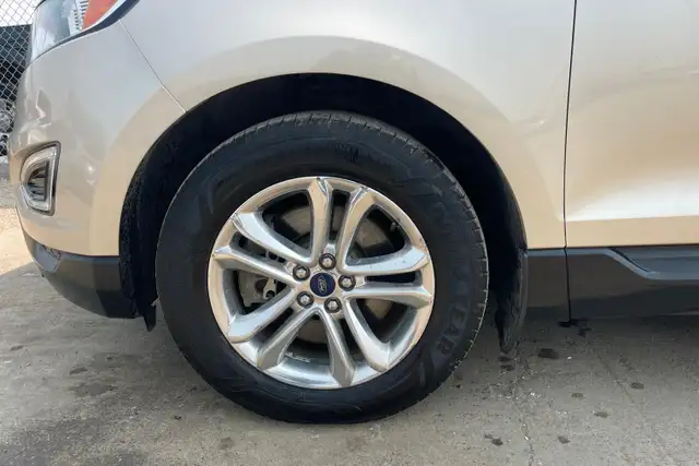 2017 Ford Edge 4dr SEL AWD - Photo 10