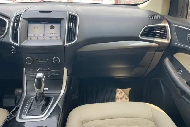 2017 Ford Edge 4dr SEL AWD - Photo 12