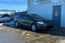 2018 Ford Fusion SE FWD - Photo 3