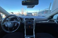 2018 Ford Fusion SE FWD - Photo 15