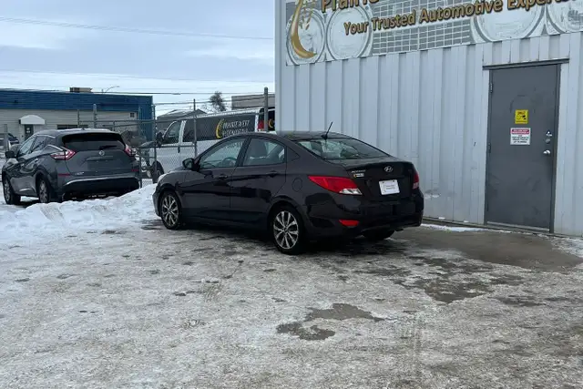 2015 Hyundai Accent 4dr Sdn Auto SE - Photo 7