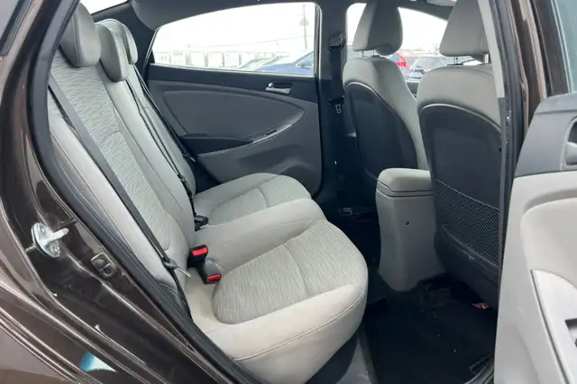 2015 Hyundai Accent 4dr Sdn Auto SE - Photo 14