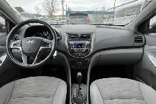 2015 Hyundai Accent 4dr Sdn Auto SE - Photo 17