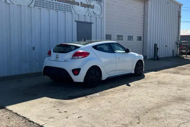 2015 Hyundai Veloster 3dr Cpe Auto Turbo - Photo 5