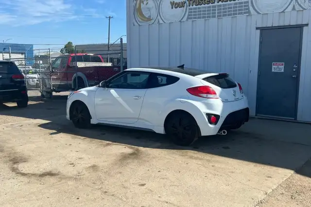 2015 Hyundai Veloster 3dr Cpe Auto Turbo - Photo 7
