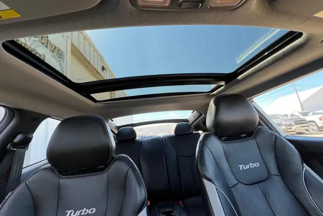 2015 Hyundai Veloster 3dr Cpe Auto Turbo - Photo 19