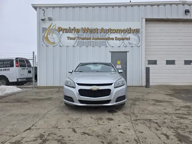 2016 Chevrolet Malibu Limited 4dr Sdn LS w/1LS - Photo 2