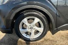 2018 Toyota C-HR FWD XLE - Photo 10