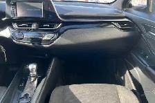 2018 Toyota C-HR FWD XLE - Photo 13