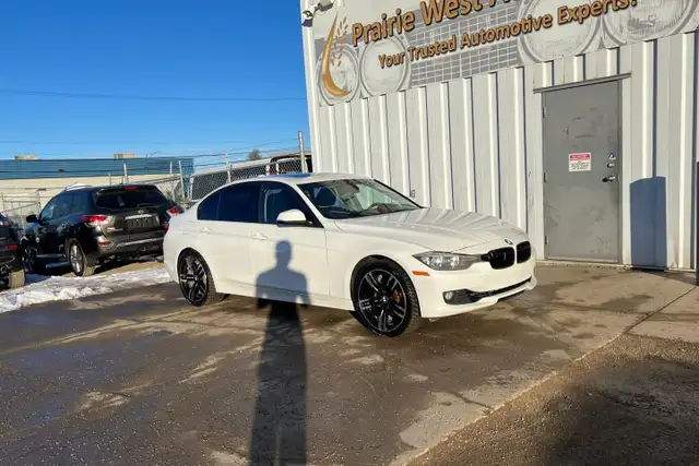 2013 BMW 3 Series 4dr Sdn 328i xDrive AWD - Photo 3