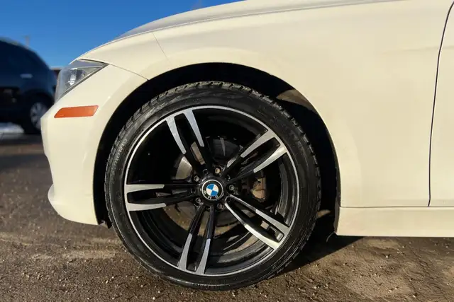 2013 BMW 3 Series 4dr Sdn 328i xDrive AWD - Photo 10