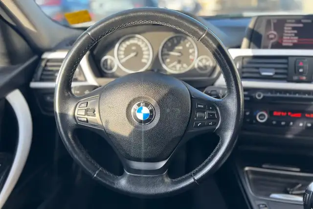 2013 BMW 3 Series 4dr Sdn 328i xDrive AWD - Photo 13